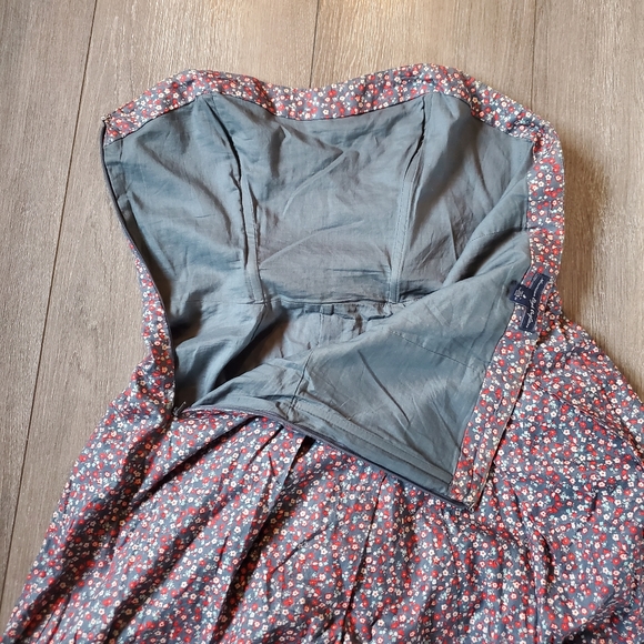 American Eagle Strapless Floral Dress, Size 4 - Picture 2 of 9